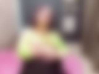 Live cam show with EllenHope - Granny BBW on madthumbs