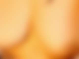 Live cam show with Moxa - Living Room on Milf Play