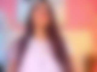 Live cam show with Moxa - Granny on StripNow