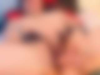 Live cam show with Moxa - Middle Aged on Camming Site