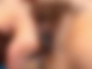 Live cam show with Moxa - Living Room on fapnchat