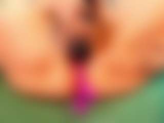 Live cam show with Moxa - Mature on xfollow cams