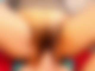 Live cam show with Moxa - Smoking on madthumbs