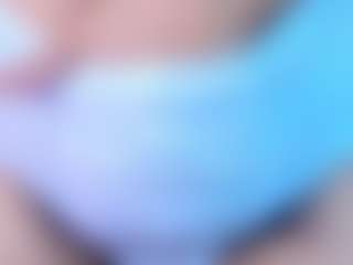 Live cam show with Moxa - Granny on Camsoda