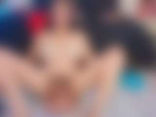 Moxa's Live Sex Cam Show