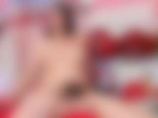 Live cam show with Moxa - Living Room on Camsoda