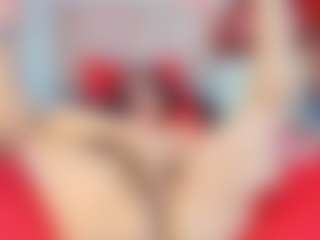 Live cam show with Moxa - Smoking on SxyPornLive