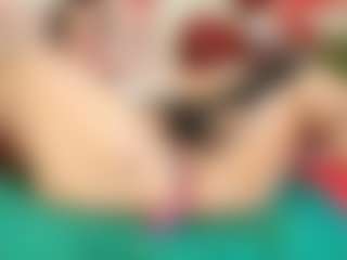 Live cam show with Moxa - Middle Aged on live18s.com