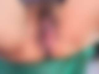 Live cam show with Moxa - Trimmed Granny on Camsoda
