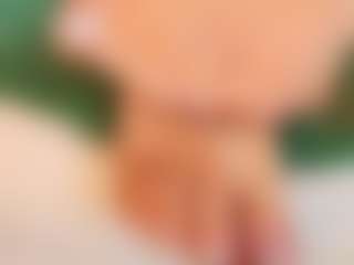Live cam show with Moxa - Living Room on fapnchat