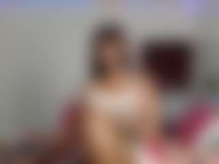 Live cam show with peeky-pinkyy - Ebony Shaved Pussy on Big Tits