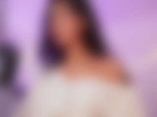 Live cam show with Ramona - Skinny on CamwithHer