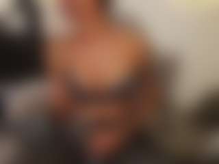 Live cam show with Ramona - Big Tits on Camversity