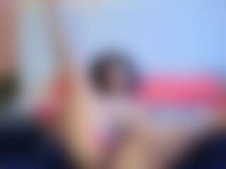 Live cam show with Sweetcandie - Facial Piercings on CamClone