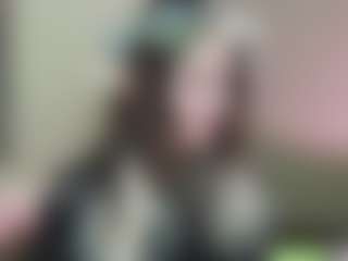 you-dreams MILF webcam performer live streaming