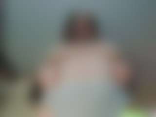 you-dreams MILF webcam performer live streaming