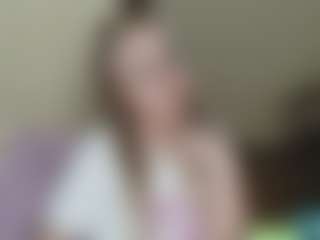 you-dreams MILF webcam performer live streaming