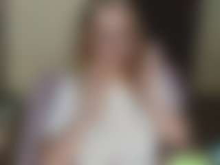 you-dreams MILF webcam performer live streaming