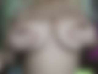 Live cam show with you-dreams - Oil on SinfulBabes