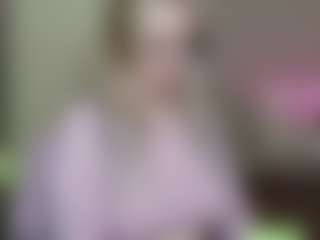 Live cam show with you-dreams - Hairy Pussy Teen (18+) on sexytreat.net