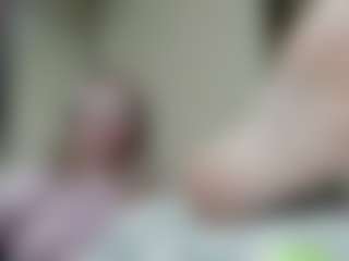 Live cam show with you-dreams - Pantyhose on CamClone