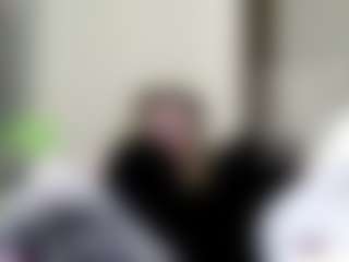 Live cam show with you-dreams - Fuck Machine on Gym Cam Girls