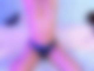 BrianaLovs's Live Sex Cam Show