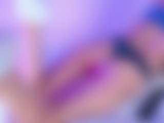 BrianaLovs's Live Sex Cam Show