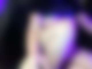 Live cam show with KennedyNova777 - Bush on CamSextacy