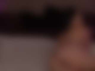 DaenerysDaen's Live Sex Cam Show