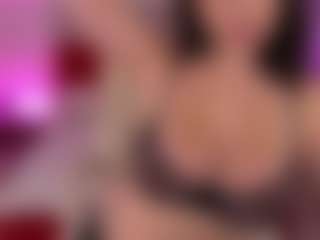 Live cam show with DaenerysDaen - Spank on Camiplay Live