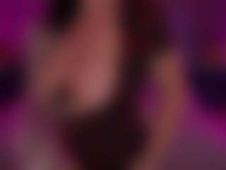 Live cam show with DaenerysDaen - Kinky on Dare Cams