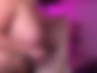 DaenerysDaen's Live Sex Cam Show