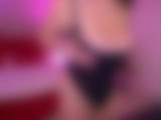 DaenerysDaen's Live Sex Cam Show
