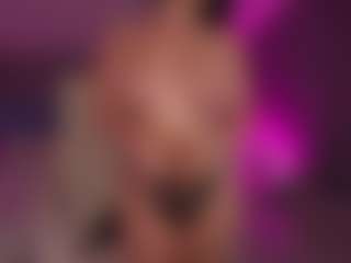 Live cam show with DaenerysDaen - Bedroom Lovense on Camsoda