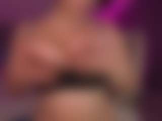 DaenerysDaen's Live Sex Cam Show