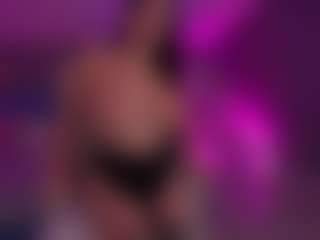 Live cam show with DaenerysDaen - Bikini on Dare Cams