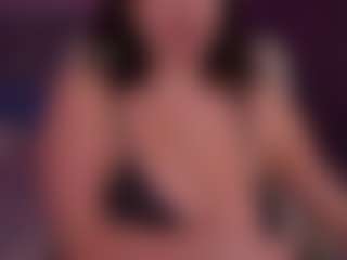 Live cam show with DaenerysDaen - Average on livesuperchat.net