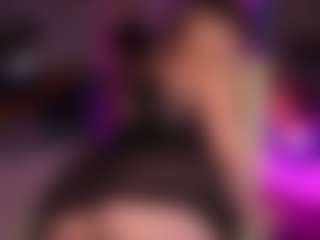 DaenerysDaen's Live Sex Cam Show
