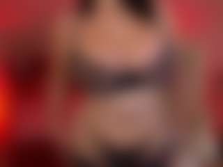Live cam show with DaenerysDaen - Flashing on Camming Site