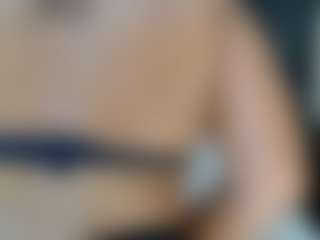 Live cam show with QueenNicky1 - Bedroom Brown Hair on Hubzter Live