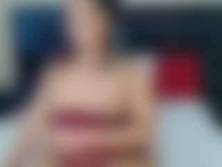 QueenNicky1's Live Sex Cam Show