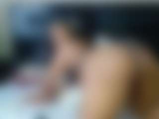 QueenNicky1's Live Sex Cam Show