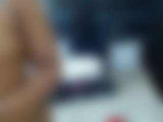 QueenNicky1's Live Sex Cam Show