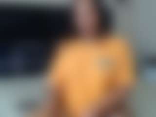 QueenNicky1 MILF webcam performer live streaming
