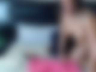 QueenNicky1's Live Sex Cam Show