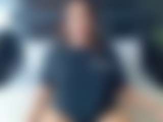 QueenNicky1's Live Sex Cam Show