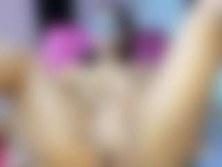 ANTONELLAKLING's Live Sex Cam Show