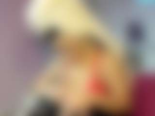 Live cam show with ANTONELLAKLING - Bikini on Instabang