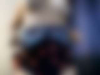 Live cam show with samyspresleyts - Brown Eyes on Cam Slut